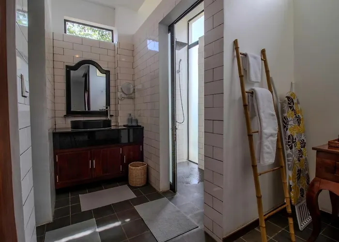 Tropical 2br Garden Pool Villa, Apple Music, Padel Villa Siem Reap