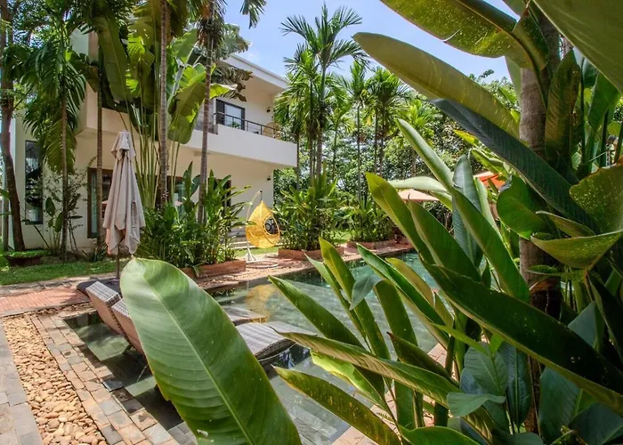 Tropical 2br Garden Pool Villa, Apple Music, Padel Villa Siem Reap