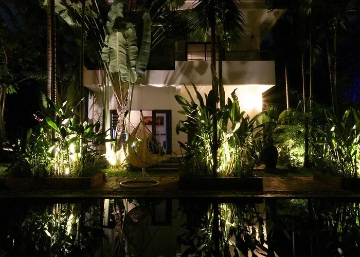 Tropical 2br Garden Pool Villa, Apple Music, Padel Villa