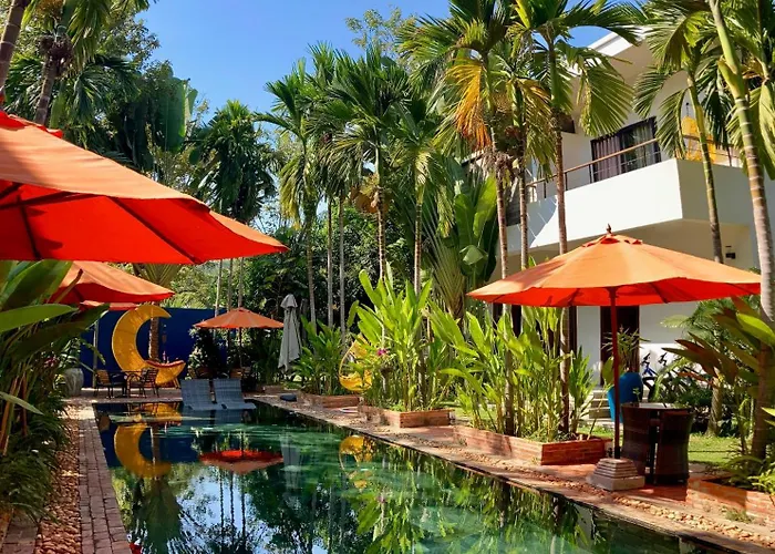 Tropical 2br Garden Pool Villa, Apple Music, Padel Villa